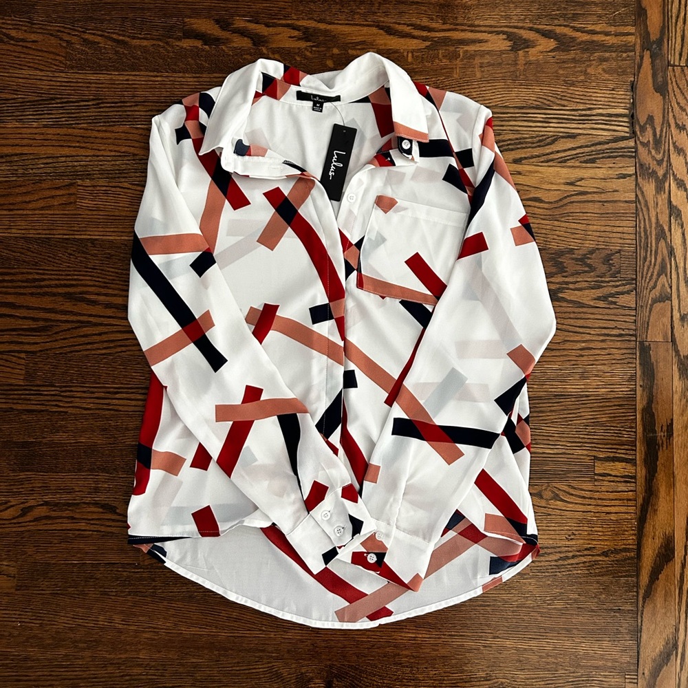 Lulus patterned button down